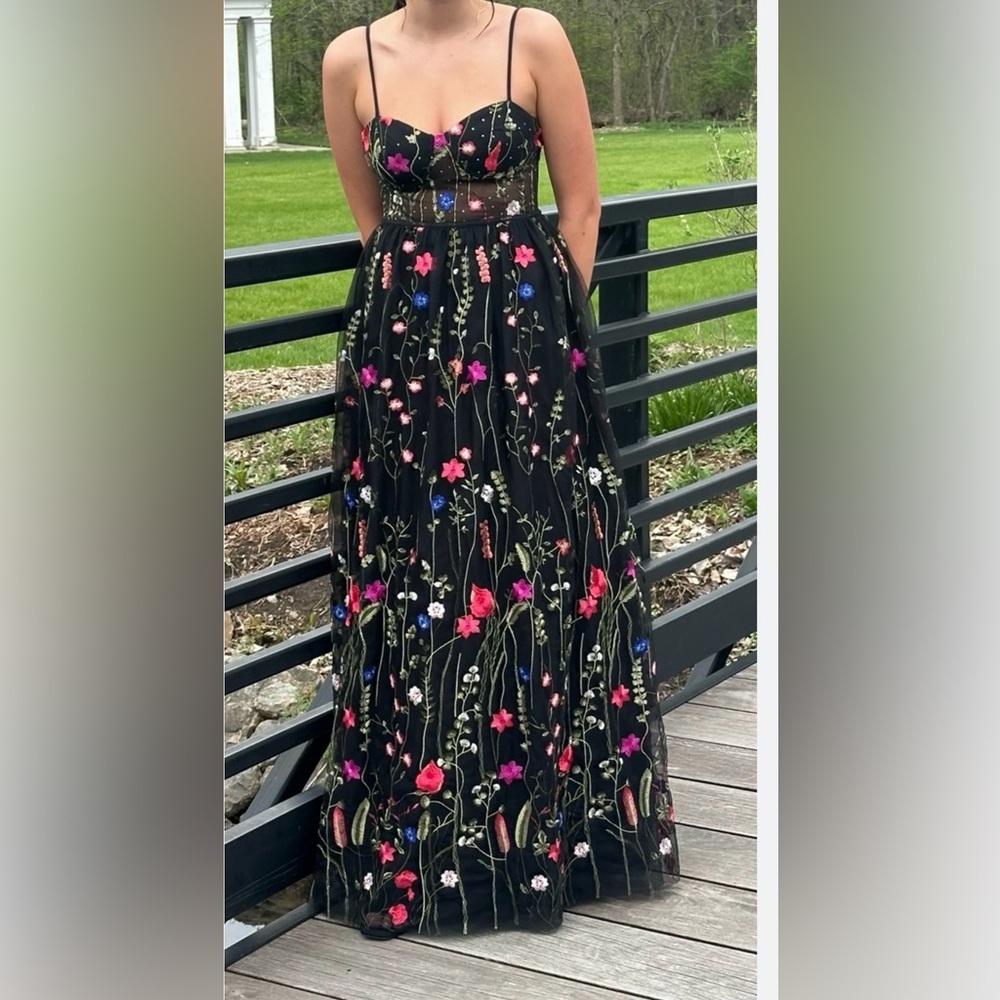 NWT City Studios Juniors' Floral-Embroidery Illusion-Corset Gown - Size 15/16 - Picture 4 of 8